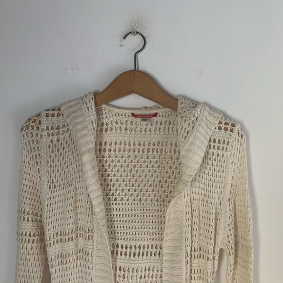 Vintage Y2K cream crochet hooded maxi cardigan - Picture 2 of 8